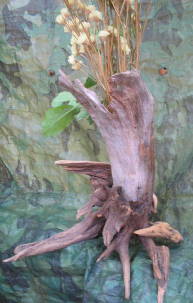 流木花器　流木の造形、素材を生かして制作した、世界に一つの個性的なワイルドでナチュラル流木花器